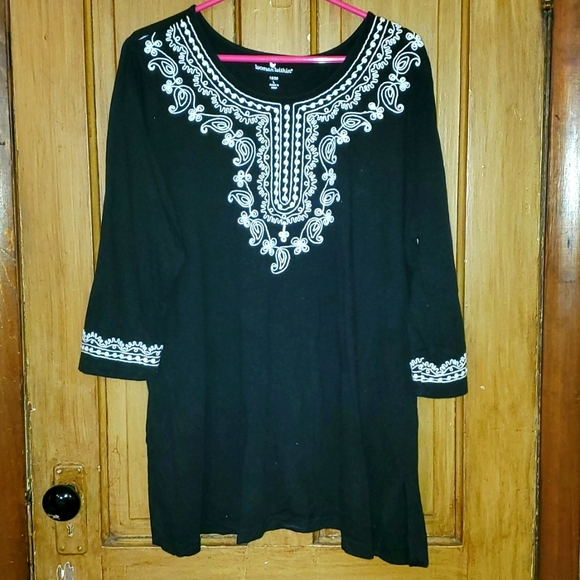 Woman Within Black and White 30" Tunic with Embroidery Details Large 18/20 - Picture 1 of 1
